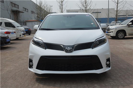 20款丰田塞纳3.5四驱价格港口现车配置