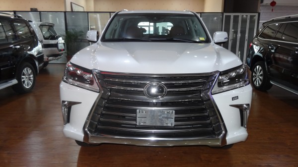 19款进口雷克萨斯LX570现车店内优惠