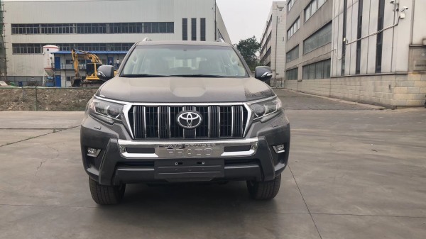 2019款中东版霸道4000最新报价销售