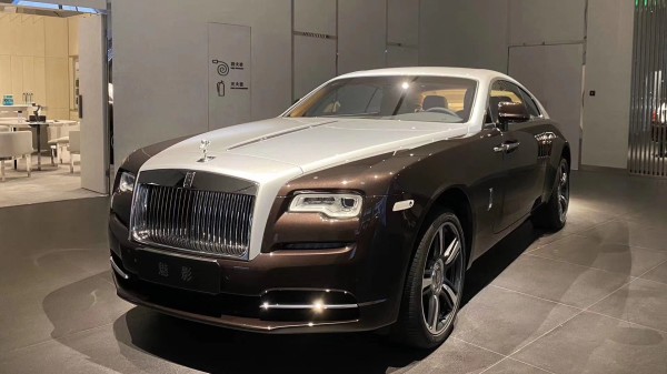 20款劳斯莱斯魅影现车售价完美操控感觉
