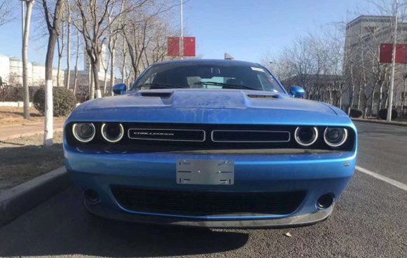 2020款道奇挑战者SXT色彩缤纷靓丽抄底价