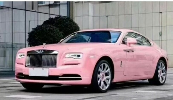 2020款劳斯莱斯魅影 熊猫粉 女神的最爱
