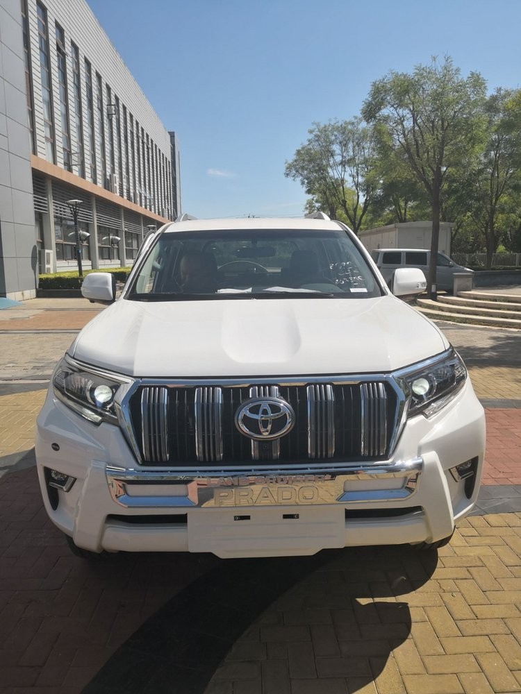 全新丰田霸道2800高调让利越野惊喜放价