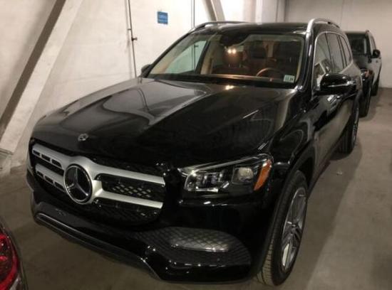 2020款奔驰GLS450现车可选配 惠洒津门