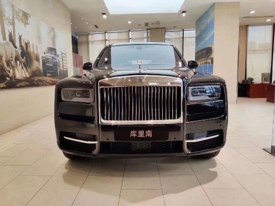 20款劳斯莱斯库里南6.7T三月钜惠促销中