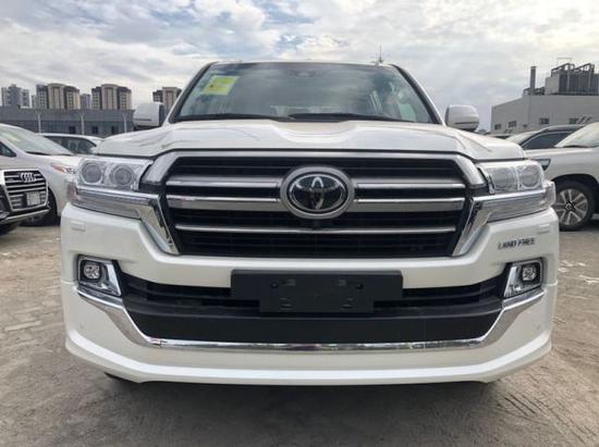 19款酷路泽5700 VXS港口现车配置介绍