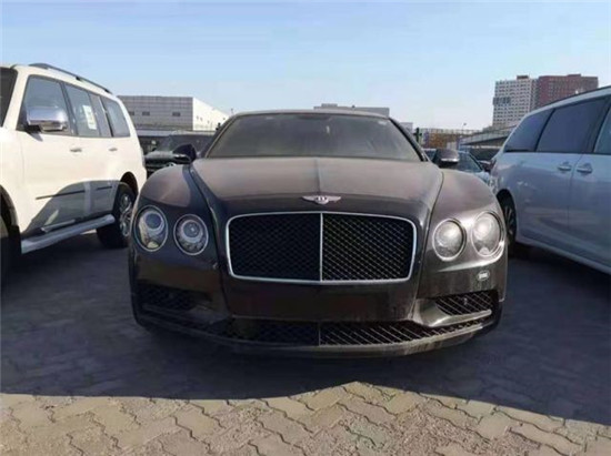 2018款宾利飞驰V8S 天津港国5特价促销