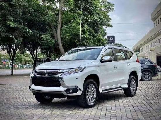 19款帕杰罗劲畅3.0GLS丝绒现车清仓处理