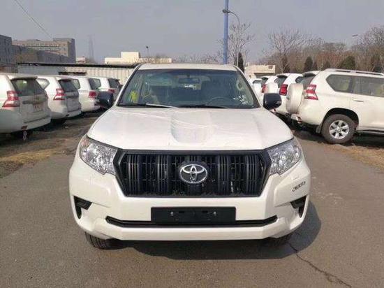 19款霸道2700行情 展位现车优惠