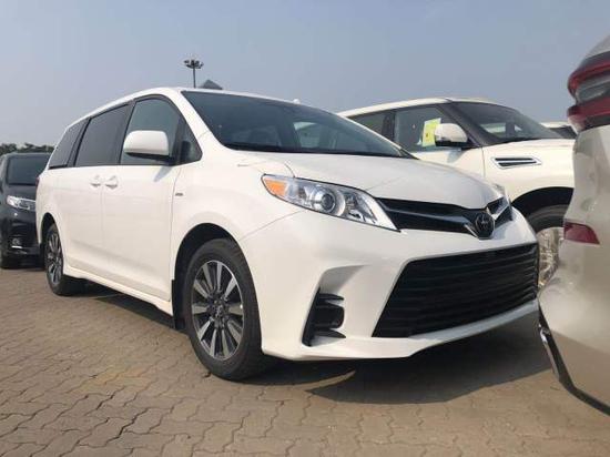 19款丰田塞纳现车最新报价配置详细解析