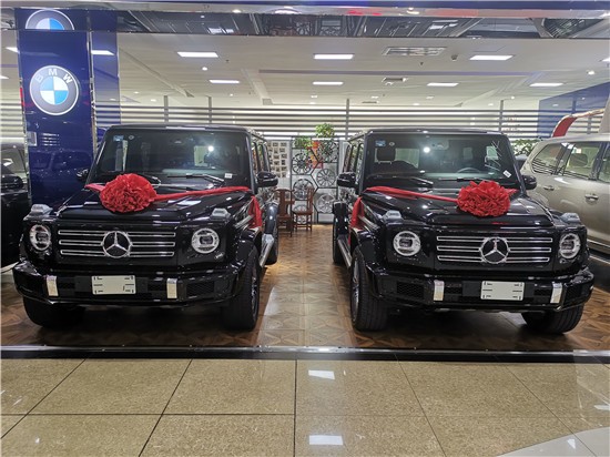 2019款奔驰G500 津港九月现车报价可预订
