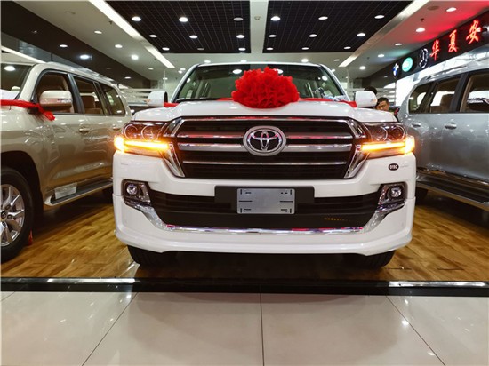 19款丰田酷路泽4000报价 上山下河真越野