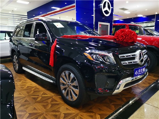 2019款奔驰GLS450现车 津港配置报价上涨