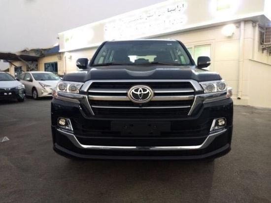 2019款丰田酷路泽5700V8港口现车行情价
