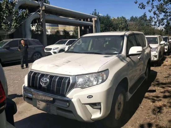 2019款丰田霸道4000国五全系大批量热售