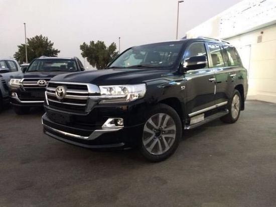 2019款丰田酷路泽4500 十月特惠送豪礼