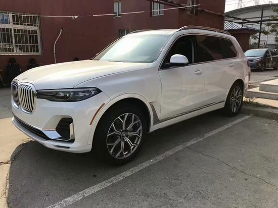 19款宝马X7现车优惠 配置价格与中规对比