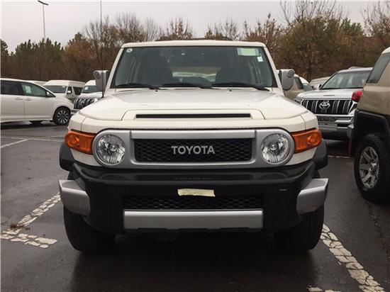 丰田FJ酷路泽最新报价 手续随车可按揭