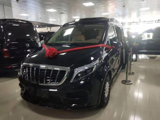 奔驰V260L豪华订制迈巴赫隔断版报价