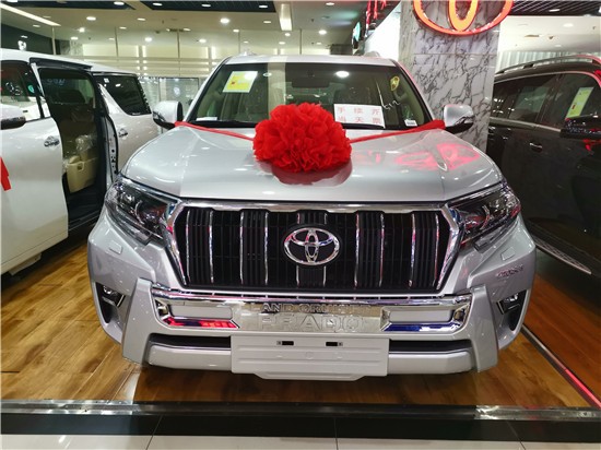 2019款丰田霸道4000配置 港口现车报价