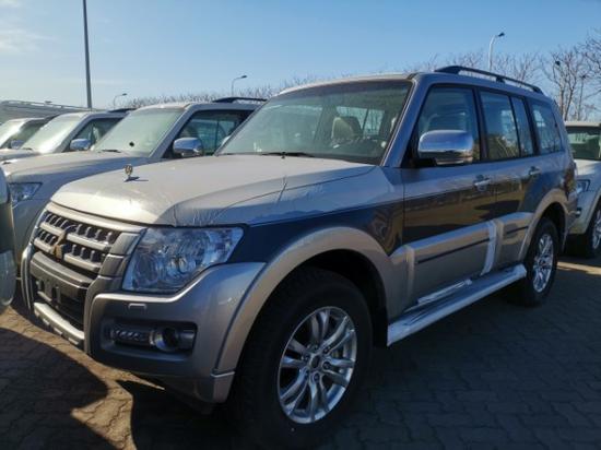 19款三菱帕杰罗V97金标顶配 V8双拼越野