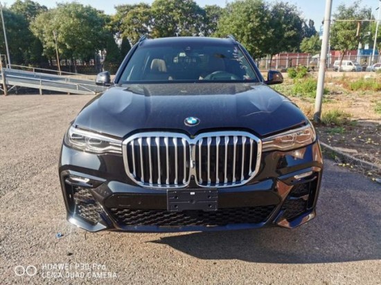 2020款宝马X7城市豪华SUV顶配 五一报价