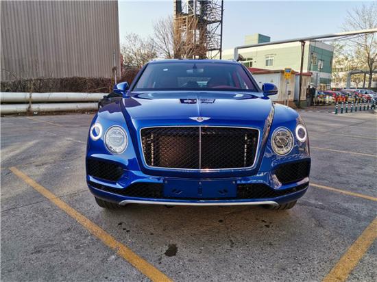 2020款宾利添越 展厅现车优惠促销中