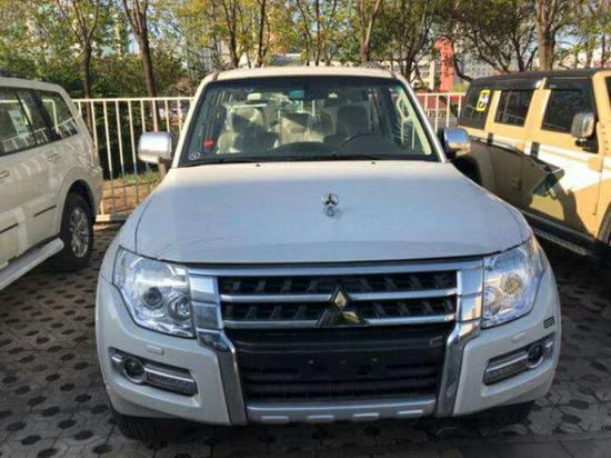 19款帕杰罗V97顶配硬派越野港口限时抛售