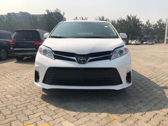 2020款丰田塞纳3.5L四驱LE配置优惠多多