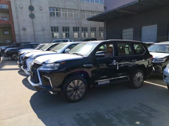 20款雷克萨斯LX570巅峰限量版促销大酬宾
