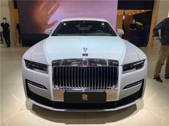 第三代劳斯莱斯古思特 表现极尽奢华