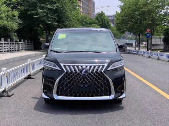 2020款雷克萨斯LM300天津港现车让利价