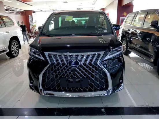 雷克萨斯LM300 推出7座及4座各自报价