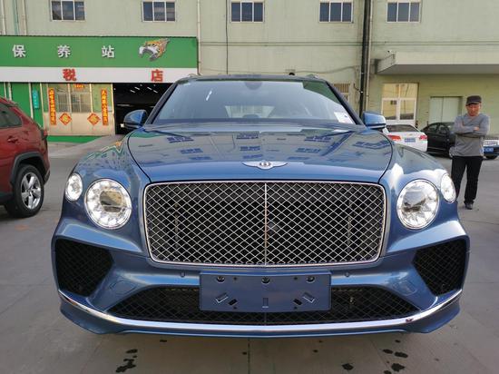 2021款宾利添越v8内饰外观实拍图集出售