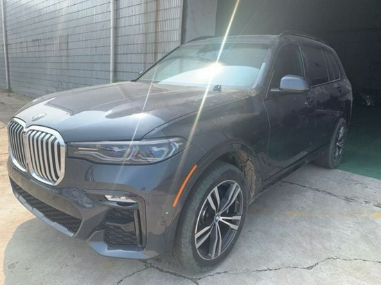 21款宝马X7国六港口提现车行情95万起售