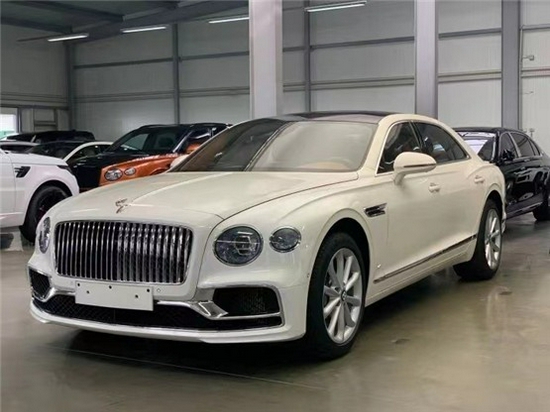 2022款宾利飞驰V8欧规 豪车荟萃尊贵相随