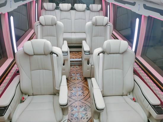 正牌丰田考斯特价格改装12座车价格