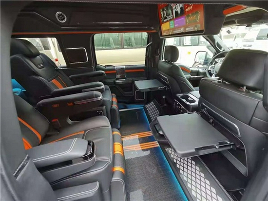 福特勇猛者高顶平顶现车促销国内总代理