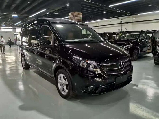 奔驰威霆商务车 天津港改装特惠6万元起
