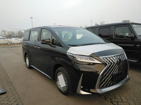 雷克萨斯LM300进口现车 天津最新什么价
