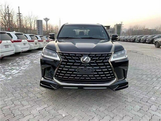 2021款雷克萨斯LX570 作为SUV更为霸道