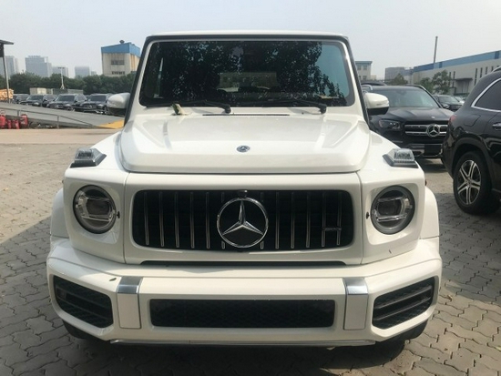 奔驰G63稀有黑白配内饰 津港现车大钜惠