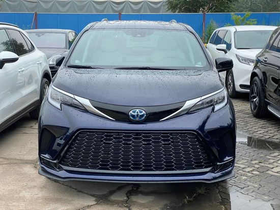 2021款丰田油电混塞纳 准现车随时能提