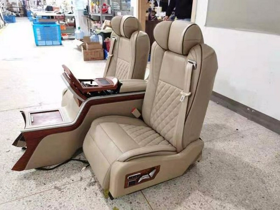 雷克萨斯5700改装内饰航空座椅地板方案-新浪汽车