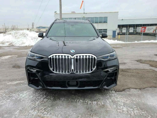 2021款宝马X7全新SUV 首付三成特价送礼