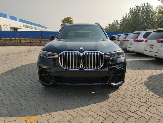 全新21款宝马X7现车特价促销 清仓报价