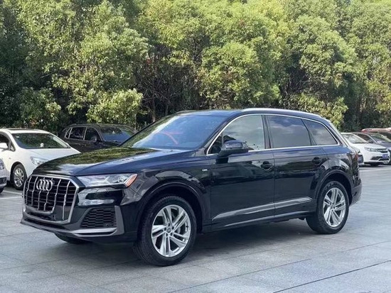 2021款奥迪Q7 天津现车最低价仅50多万