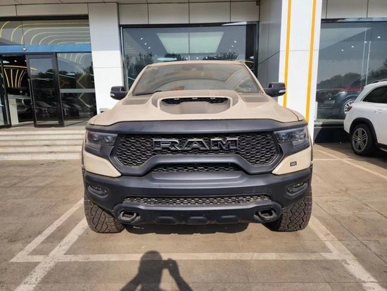 22款道奇霸王龙皮卡天花版最低价84万