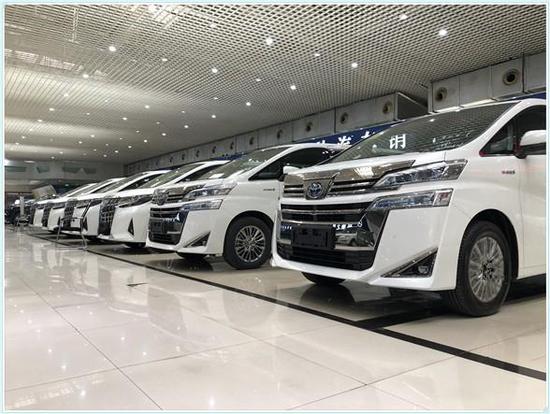 19款埃尔法2.5豪华版 尊贵版现车报价