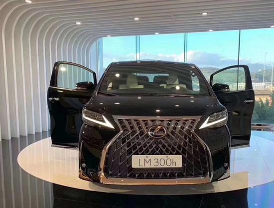 2020款雷克萨斯LM300h商务MPV价格优惠